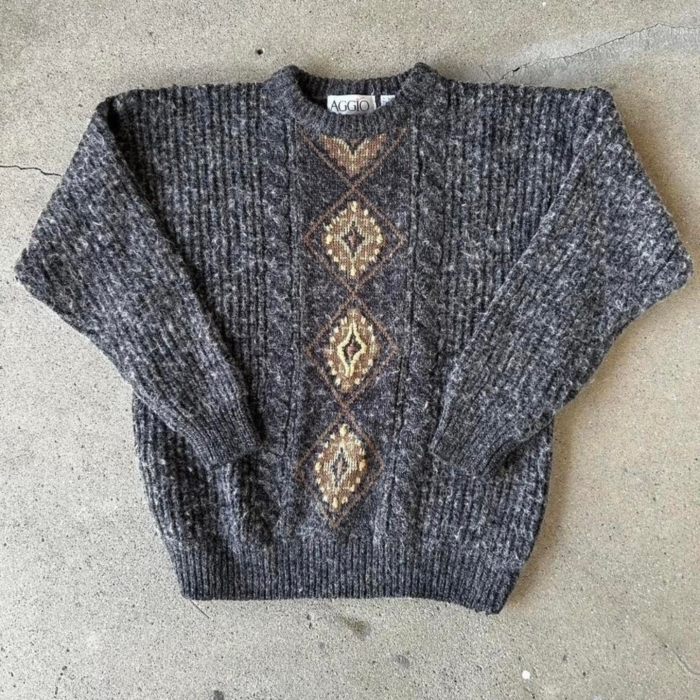 Vintage grey Aztec patterned knit sweater Size XL